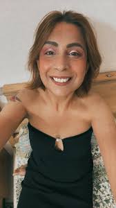 Is anyone studying economics, or do you know someone who is? A Reading  Universtity student who has been staying with us has now gone home to  another country and has left lots