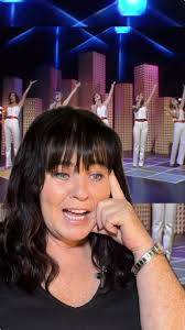 Sisters React to Barry Manilow Performance