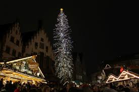 Der advent steht vor der tür und. Frankfurter Weihnachtsmarkt Vor Dem Aus Frankfurt Tipp