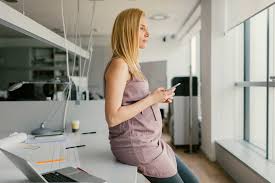 How to tell your employer you are pregnant. When Do I Tell My Boss I M Pregnant Familyeducation