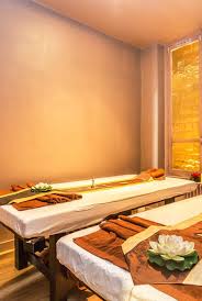 Panthip Thai 6e Arrondissement Le Salon De Massage Panthip Thai Est L Endroit Ideal Pour Vous Evader L Salon Esthetique Salon De Massage Massage Thailandais