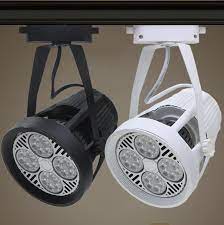 Lampu sorot led adalah lampu dengan lumen cahaya sangat tinggi di banding dengan lampu biasa yang menghasilkan kuat cahaya 5 kali lebih terang daripada jenis lampu biasa. Led Lampu Track 35 W 40 W Par30 Lampu Sorot Latar Belakang Toko Pakaian Sepatu Toko Rail Jalur Cahaya Lampu Cri 85 60 Beam Angle 50000 Jam Angle Led Angle Lampangle Shoes Aliexpress
