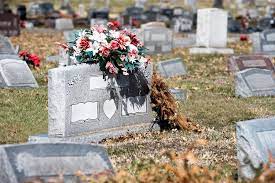 How To Decide What Kind Of Cemetery You Want To Be Buried In | Everplans