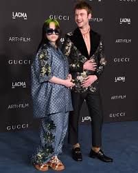 The world's a little blurry) by billie eilish 9 Potret Nyentrik Billie Eilish Yang Jiwa Muda