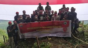 Pembayaran mudah, pengiriman cepat & bisa cicil 0%. Cintai Indonesia Warga Kibarkan Bendera Merah Putih Di Puncak Gunung Nakaela Taniwel Situs Resmi Pemkab Sbb Seram Bagian Barat