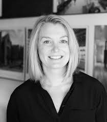 Gwen Sutton's Instagram, Twitter & Facebook