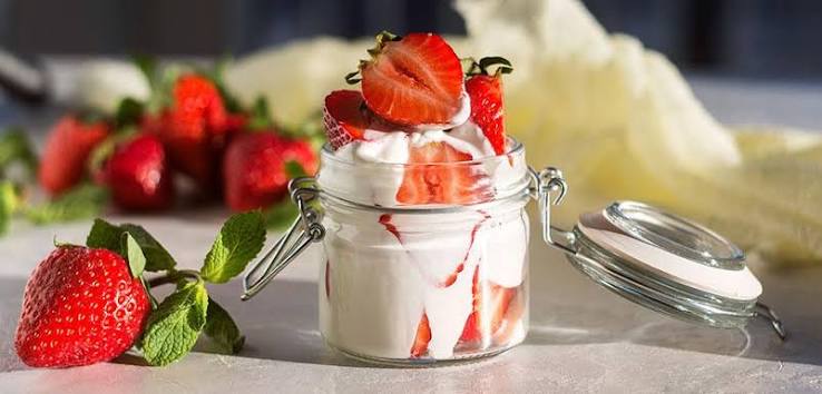 Yogurt with Strawberries