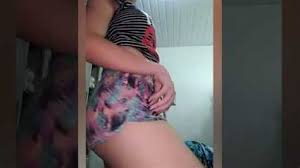 Our porno collection is huge and it's constantly growing. Menina Dancando Ok Ru Menina Dancarina Sacode Um Espolio Dancando Twerk Download It And Have A Try Wickroct