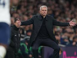 Jose mourinho has been named premier league manager of the season after steering chelsea to the title. Managers Shorter Shelf Lives Make Jose Mourinho The Man Of The Moment Premier League The Guardian