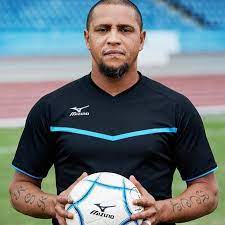 وجه نجم المنتخب البرازيلي الأوليمبي، رودريجو لاعب ريال مدريد الإسباني، رسالة إلى الجمهور المصري، بعد نهاية انتقد كارلوس زامبرانو، مدافع منتخب بيرو وبوكا جونيورز الأرجنتيني، تصرفات نجم باريس سان. Ù…Ø§ Ù„Ø§ ØªØ¹Ø±ÙÙ‡ Ø¹Ù† Ø±ÙˆØ¨ÙŠØ±ØªÙˆ ÙƒØ§Ø±Ù„ÙˆØ³ Ù…Ù† Ù‡Ùˆ Ø³ÙŠØ±ØªÙ‡ Ø§Ù„Ø°Ø§ØªÙŠØ© Ø¥Ù†Ø¬Ø§Ø²Ø§ØªÙ‡ ÙˆØ£Ù‚ÙˆØ§Ù„Ù‡ Ù…Ø¹Ù„ÙˆÙ…Ø§Øª Ø¹Ù† Ø±ÙˆØ¨ÙŠØ±ØªÙˆ ÙƒØ§Ø±Ù„ÙˆØ³