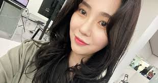 According to korean news outlets, after being unable to contact the singer, an acquaintance found her unconscious at her apartment and called the authorities, taking her to hospital. Former Aoa Member Kwon Mina Has Fans Worried After Uploading Concerning Photo To Instagram Koreaboo