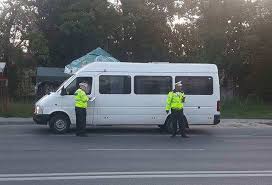 Maybe you would like to learn more about one of these? Èofer De Maxi Taxi Din ArgeÈ Amendat Cu 9 000 De Lei Universul Argesean