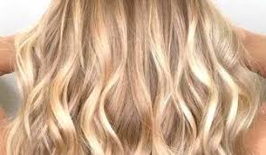 Le balayage miel vous ira parfaitement ! 10 Sublimes Idees De Balayage A Demander A Son Coiffeur