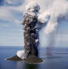 Iceland Volcano 7 Facts You Probably Didn T Know About Icelandic Volcano Pictures Natural Phenomena