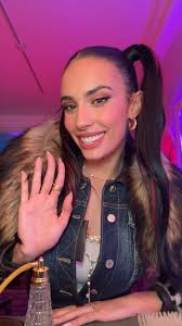 Drop your guesses, qt's!!! Tonight's #TheMaskedSinger premiere is going to  be ✨magical✨. #TMSInsider