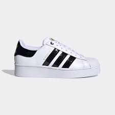 Preis adidas campus sneakers herren gelb mit weißen streifen. Weisse Schwarze Und Goldene Superstar Bold Schuhe Fur Frauen Adidas Deutschland