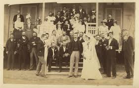 Chère marie, cher roland, nous venons tout juste de recevoir votre faire part de mariage que nous trouvons magnifique et nous voulions vous dire sans tarder que c'est avec un grand plaisir que nous serons présents pour célébrer le plus beau jour de. Que Faire Quand Nos Invites Declinent L Invitation Au Mariage Mademoiselle Dentelle