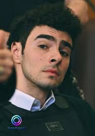 Luigi Mangione appears in court wearing a bulletproof vest alongside his  attorneys Karen Friedman Agnifilo and Jacob Kaplan in Manhattan  #luigimangione #bulletpeoof