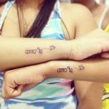 20 Ideas De Tatuajes Para Hermanas Que Te Enamoraran Tatuajes De Moda Tatuajes De Parejas Tatuajes De Hermanas