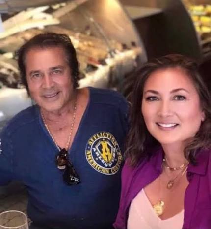 💃👑 Best wishes to Engelbert Humperdinck's beautiful firstborn, Louise Dorsey! Congratulations on your day!🍾🎂