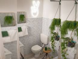 Desain kamar mandi minimalis sendiri juga menjadi salah satu hal terpenting pada rumah pribadi anda. 15 Desain Kamar Mandi Minimalis Low Budget Tapi Berkelas Suryani Studio