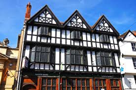 Ubs has been established in thailand since the early 1990's. Tudor Building Housing Lloyds Bank Along The High Street Tewkesbury Gloucestershire England Uk Western Europe Stock Photo Picture And Royalty Free Image Image 40538024