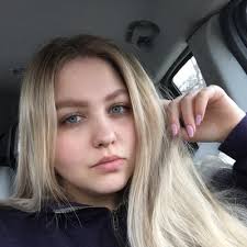 Brittney Heath (@BrittneyHeath15)