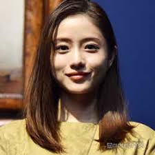 椿織 さとみ（つばきおり さとみ）は、日本のav女優。belltech所属。 2017年5月、fitchの専属女優としてデビューした小柄でぽっちゃり体型の巨乳av女優。 2018年3月、ツイッターのアカウントが突如削除された。 å‰é«ªå¾©æ´» è©±é¡Œã®çŸ³åŽŸã•ã¨ã¿ é«ªåž‹å¤‰é·ã¾ã¨ã‚ ã‚†ã‚‹å·»ãã‹ã‚‰ãƒãƒ³ã‚µãƒ ãƒœãƒ–ã¾ã§ é€²åŒ–ã—ç¶šã'ã‚‹ç¾Žè²Œ ãƒ¢ãƒ‡ãƒ«ãƒ—ãƒ¬ã‚¹