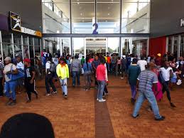 Lenasia, often called lenz, is a suburb south of soweto in gauteng province, south africa, originally created to house indians. Power987news On Twitter Crowds Have Cornered An Armed Man At Protea Glen Mall In Soweto The Unidentified Man Walked Inside The Mall And Commanded People To Leave The Mall Calm Has Been