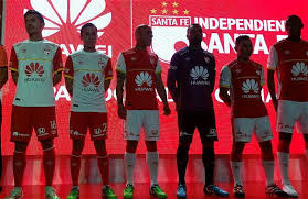 Club independiente santa fe, known simply as santa fe, is a colombian professional football team based in bogotá, that currently plays in the categoría primera a. Independiente Santa Fe Jersey 2015 New Umbro Santa Fe Bogota Kits 2015 Football Kit News