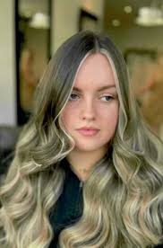 Tribute to Chloe Heath, 1997