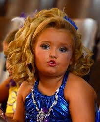 She flaunts her life on social media, primarily on instagram where she has almost 1million followers. Honey Boo Boo Who2
