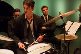 Under the direction of a ruthless instructor, a talented young drummer begins to pursue perfection at any cost, even his humanity. Offizielle Bilder Scen 7 Whiplash Alle Informationen Zum Film Auf Cineimage