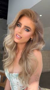 K Y L I E N O L A N Toowoomba MUA