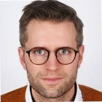 100+ perfiles de «Mannherz»