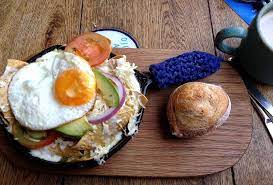 Los Mejores Lugares Para Comer Chilaquiles En La Cdmx Restaurantes Para Desayunar Lugares Para Comer Comida