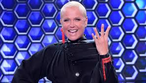 See more of xuxa brasil on facebook. Xuxa Corre Risco Do Programa The Four Brasil Ficar Sem Final Na Record