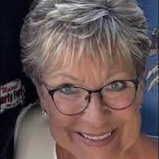 My house was never cluttered. I always kept everything organized and clean.  But now that I have a baby and I am almost awake the entire night hardly  getting 2hrs a sleep,