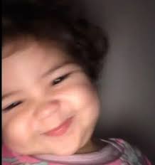 Compralo mi reina que para eso trabajo" ...