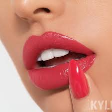 Amore A Beautiful Pink Coral Lipstick With A Creamy Satin Finish December13 Pink Lipstick Makeup Lipstick Makeup Creme Lipstick