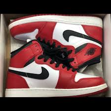 Air Jordan 1 Retro High Og Gs Red Black White Air Jordan Retro Og Gs Chicago 2013 Sku 332558 With Images Air Jordans Retro Jordan Shoes Girls Air Jordans