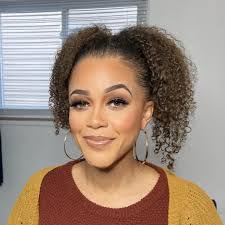 Ebony Jeffries's Instagram, Twitter & Facebook