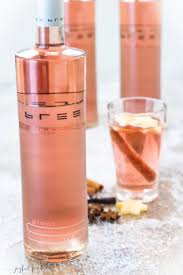 Rose Gluhwein Fein Und Edel Mit Bree Wein Joyful Food Rezept Bree Wein Gluhwein Gluhwein Rezept