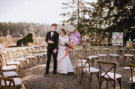 Art Succulents Combine For Garden Wedding Ideas In 2020 Garden Theme Wedding Garden Wedding Strictly Weddings