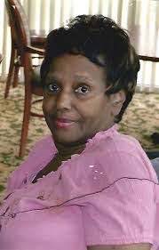 Eva Peak's Instagram, Twitter & Facebook