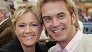 Since february 2004, silbereisen has been a television presenter of the show feste der volksmusik on german broadcaster ard. Helene Fischer Von Florian Silbereisen Getrennt Hier Verliebte Sich Das Traumpaar Vor Einem Jahrzehnt News De