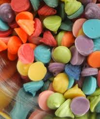 Sugar Swings How To Make Your Own Colored Chocolate Chips Melt White Candy Wafers Add Drops Of Color Y Cake Decorating Tips Homemade Candies Cupcake Cakes