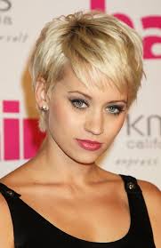 Kimberly Wyatt Photos Photos Hair Magazine Awards 2009 Arrivals Cool Short Hairstyles Short Hair Styles Hair Styles