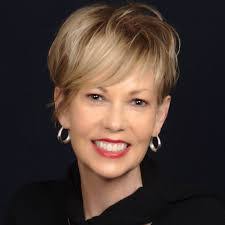 Janice Toth's Instagram, Twitter & Facebook