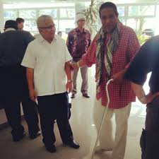 Kisah ini telah dipentaskan beberapa kali sebagai pementasan muzikal. Pelakon Ahmad Busu Meninggal Dunia Sensasi Selebriti